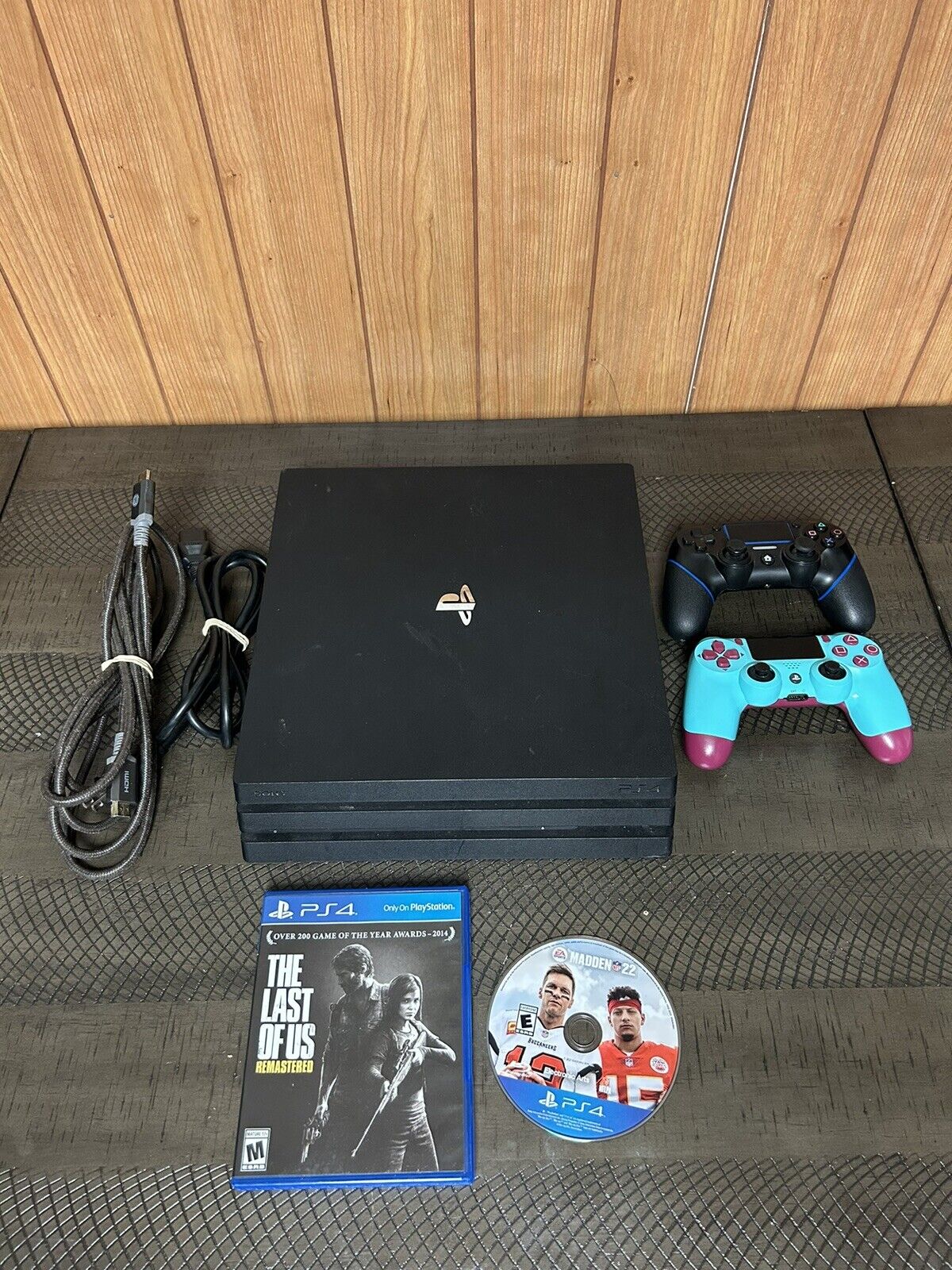 Continental baggrund Folde Sony PlayStation 4 PS4 Pro 1TB Console 2 Controllers 2 Games Last Of Us  Madden – ASA College: Florida