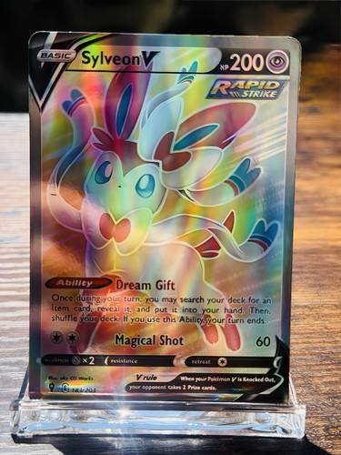 Pokemon TCG Sword and Shield Evolving Skies Sylveon V Full Art 183/203 NM