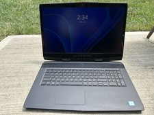 Alienware M17