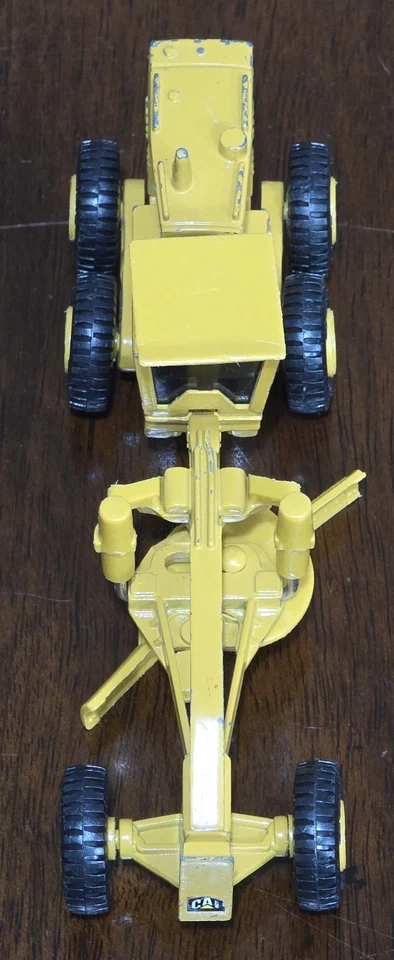 CATERPILLAR 12G TRACTOR MOTOR ROAD GRADER CONSTRUCTION RARE 1/64 VINTAGE  - Image 3 of 4