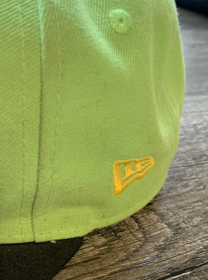 Oregon Ducks Snapback Hat Cap Green Yellow, Adjustable, Embroidered Size Med/lar - Image 3 of 4