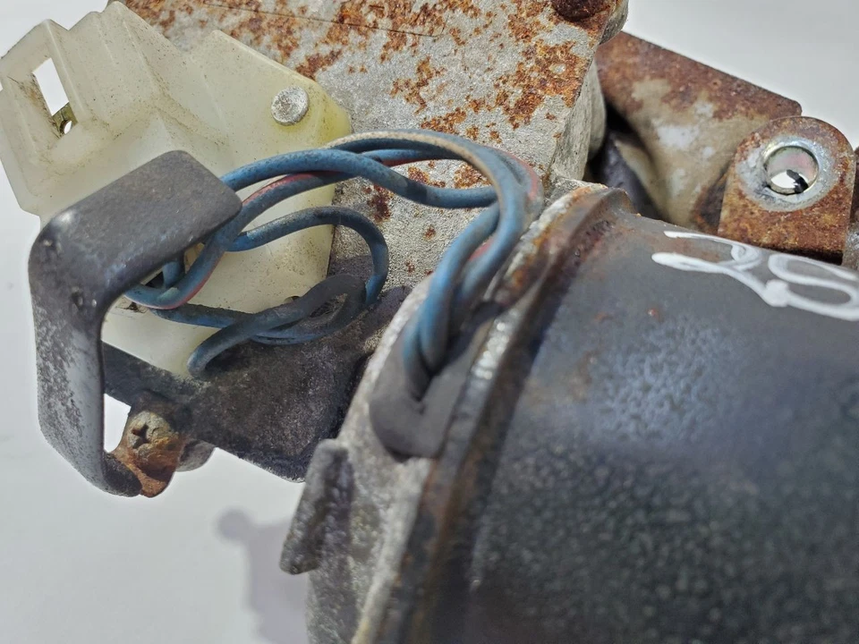 Motor limpiaparabrisas delantero Starion 1984 1989 Conquest Chrysler 1983 OEM Foto 3 de 4