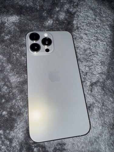 NEW Apple iPhone 15 Pro Max 256GB – Unlocked – Titanium Gray