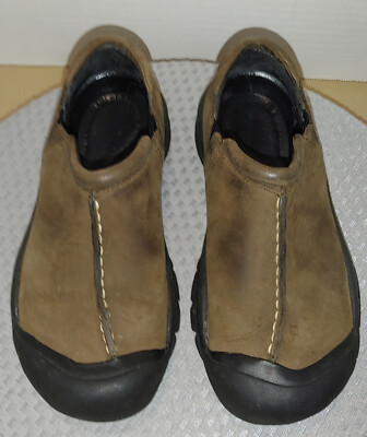 Keen Austin  Women Sz 6.5 Slip On Leather Shoe Water Resistant  Rubber Sole