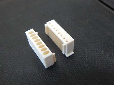 MOLEX 5102-08 CONNECTOR TERMINAL HOUSING 8 POSITION 22-01-1084 - LOT OF 2 PIECES
