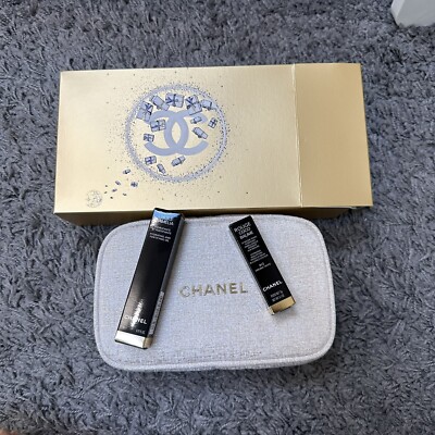 NEW CHANEL Holiday Gift Set On The GO Moisture White Bag Gift Set