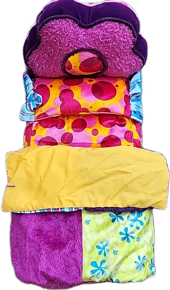 Groovy Girls Lote de 17- Coche, Scooter, Cama, Tienda, Silla y 12 Muñecas Surtidas Foto 3 de 4