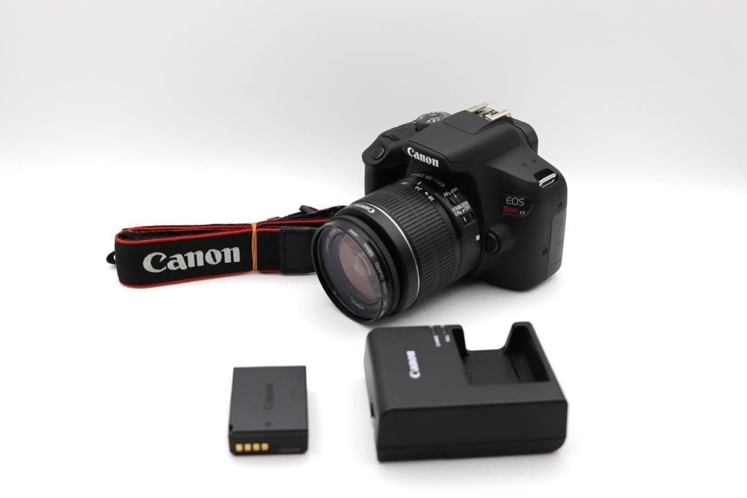 excellent++++++】【Canon】EOS REBEL T7 (X90 equivalent) + Lens Set
