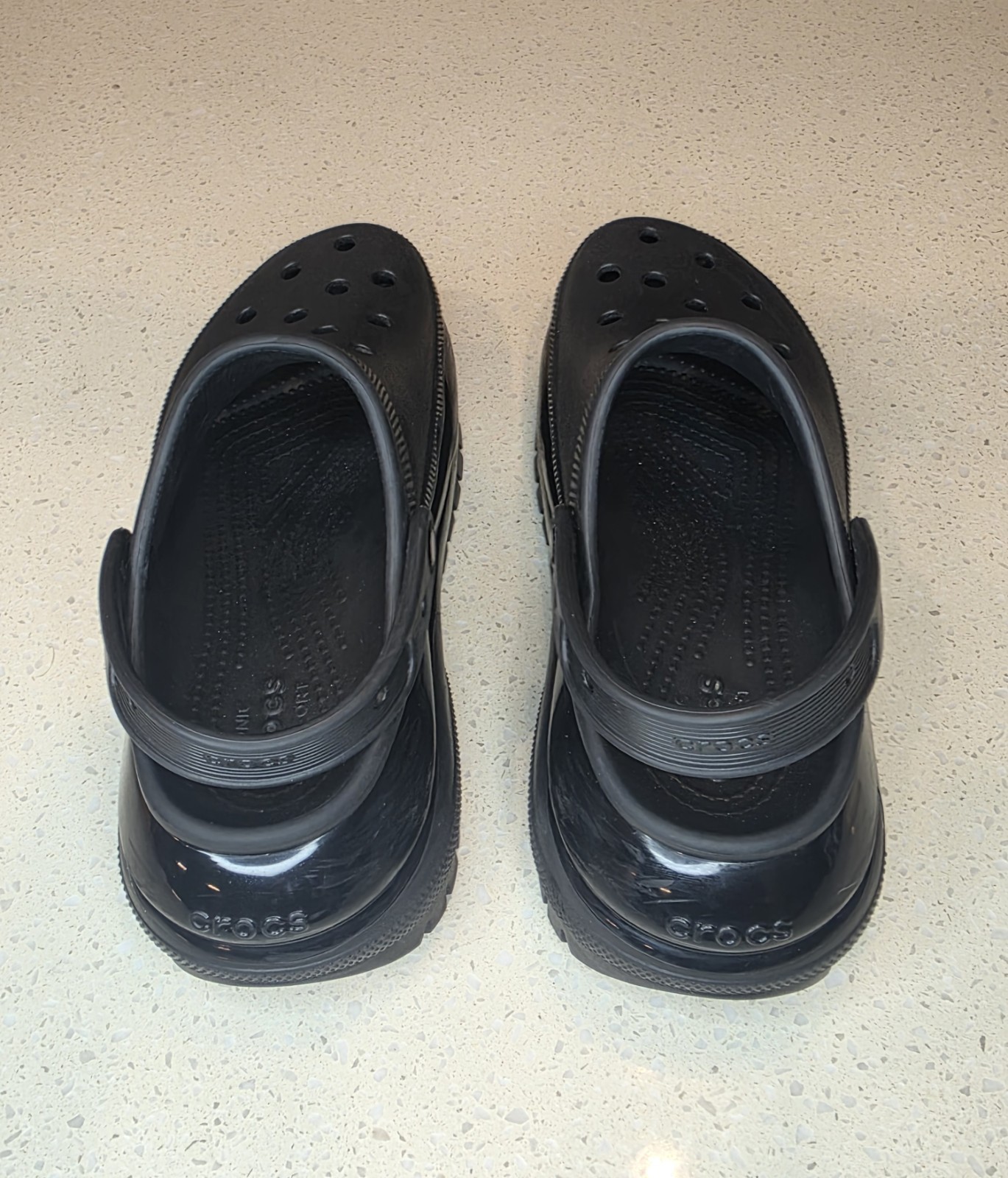 Crocs Mega Crush Platform Black Clogs Unisex M7 W… - image 6