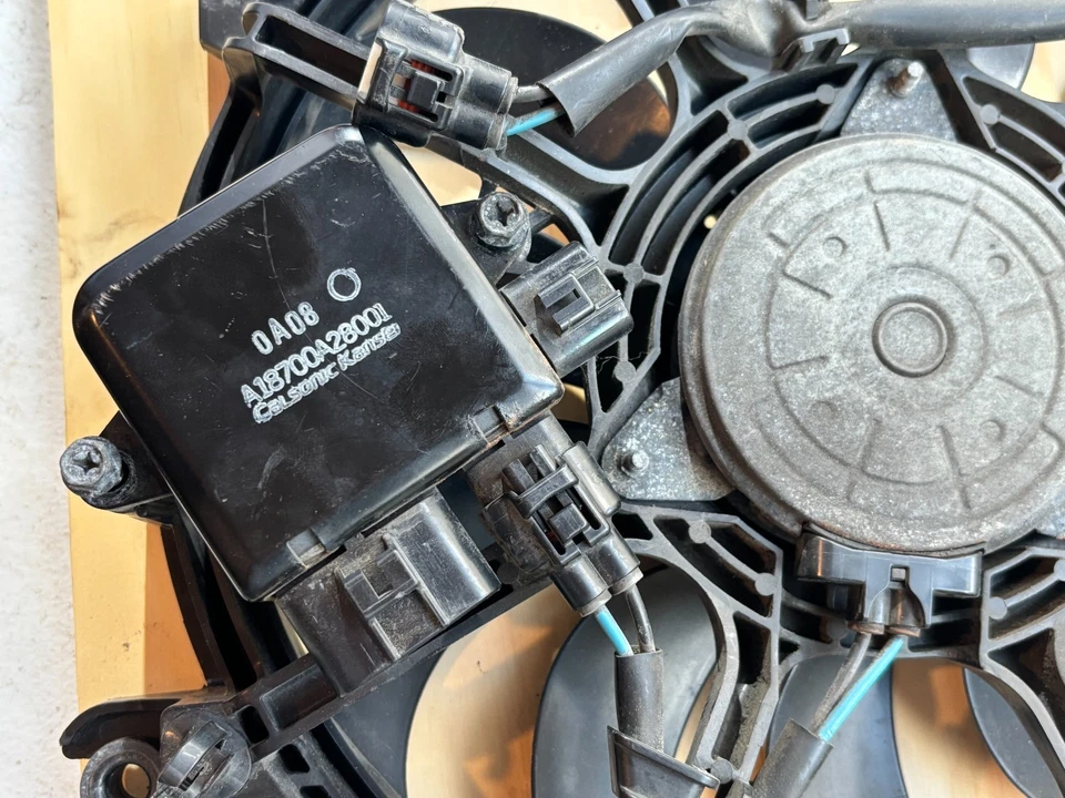 Conjunto de ventilador de refrigeración del radiador con módulo para Infiniti Q70 Q50 Nissan 2014-2019 Foto 3 de 4