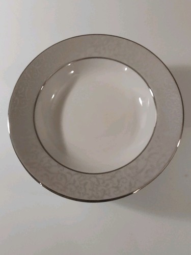 Set Of Six Mikasa Parchment Rimmed Soup Bowls