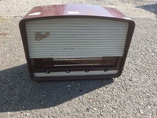 G Marconi Marconiophone T69DA Red Bakelite Valve Radio For Spares or Repair