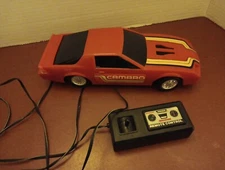 Vtg Chevy Camaro IROC Street Fighter Battery Operated Remote Control Car R2 