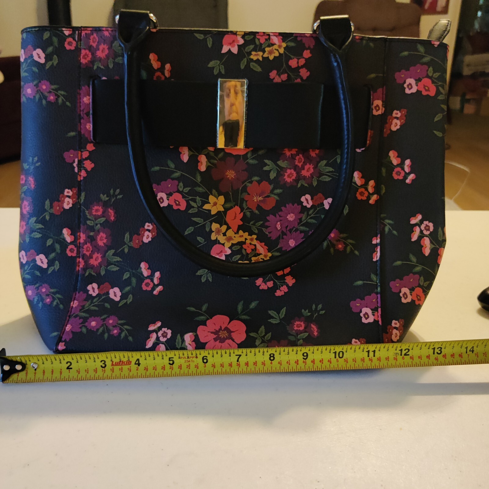 Picture 1 of 10
