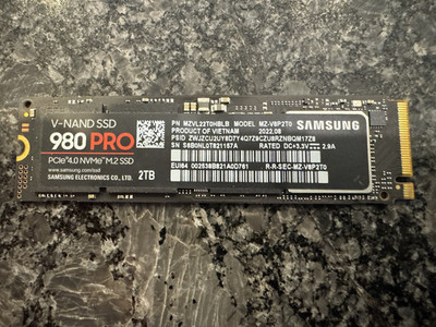Samsung 980 PRO 2TB PCIe 4.0 NVMe M.2 2280 Internal SSD Black 100% health