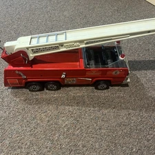 Tonka Ladder Aerial Fire Engine Truck pressed steel 32202 no ladders