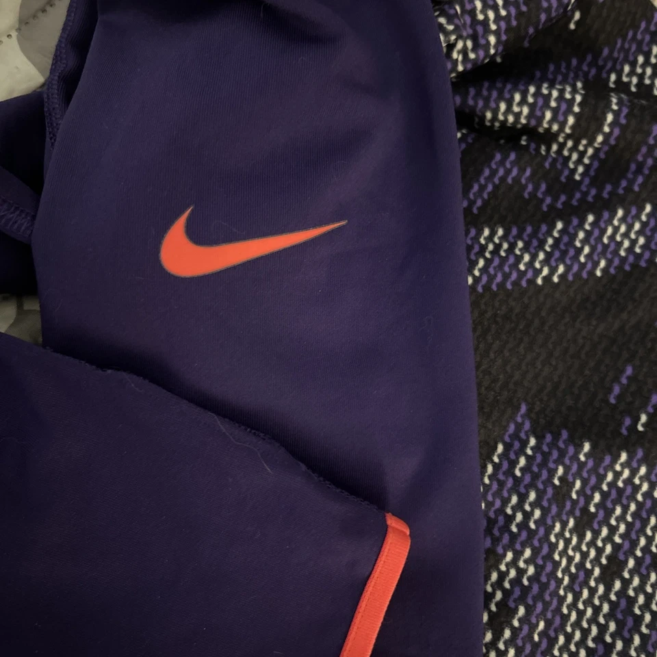 Nike Pro Para Mujer Dri-Fit Hyperwarm Nórdico Infinito Capucha Cuello Talla M Foto 4 de 4