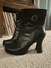 Chunky 70s Black Boots