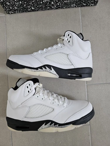 Nike Air Jordan 5 Retro Reverse Metallic Gr. 43 / 9,5 Neu Weiß 