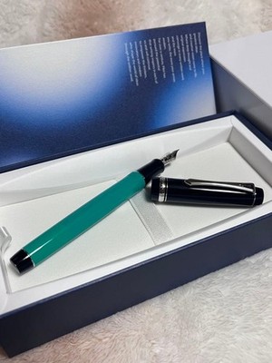 PILOT Custom Heritage 91 Forest Green Limited Edition Fountain Pen M Nib