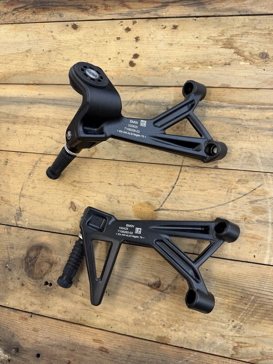 ライブ写真「8」 Motorcycle & Scooter Footrests, Foot Pegs & Pedal Pads with Foot