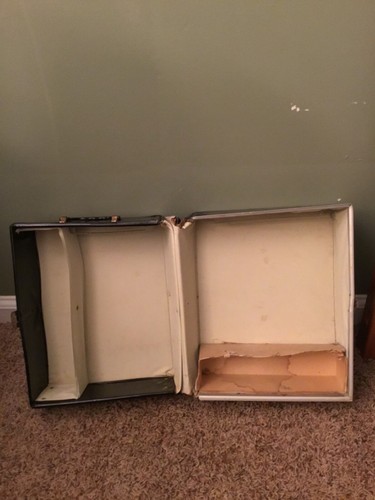 Vintage 1962 Mattel Barbie Doll Trunk Black Carrying Case - Picture 7 of 9