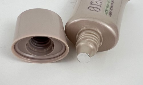 Laura Mercier Secret Finish Mattifying Cream for Oil & Shine Control 1oz Sealed - Picture 2 of 3