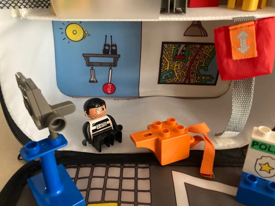 LEGO Explore: On the Move Police Station - Image 3 of 4