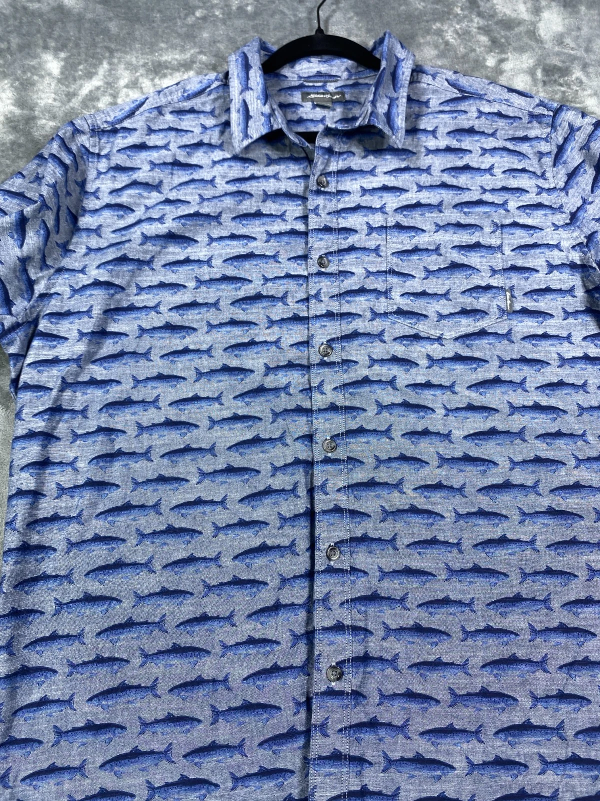 Eddie Bauer Fish Print Shirt Mens 2XL Blue Short Sleeve Button Up Coastal Beach