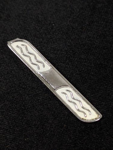 Vintage Anson White Enamel Wavy Bar Tie Clip MCM Mid Century Modern