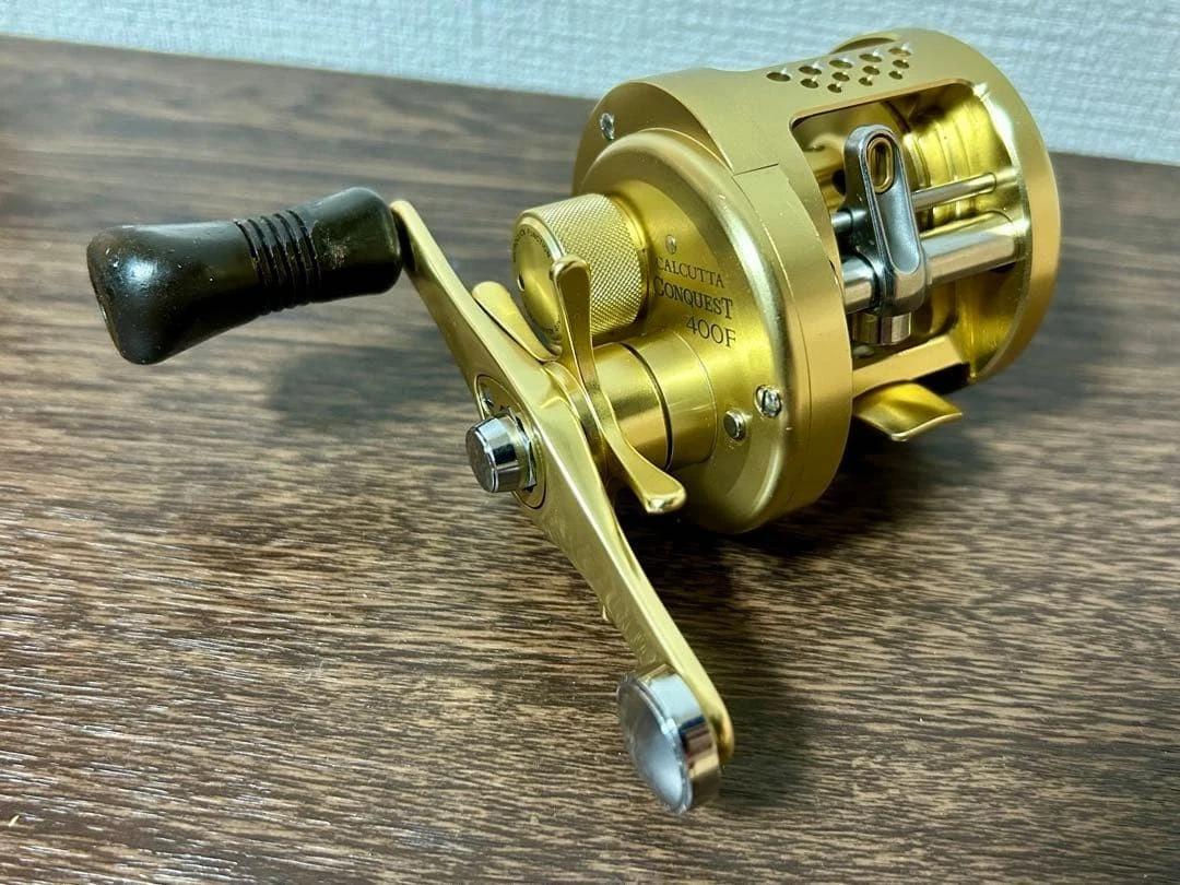 Preços baixos em Shimano Calcutta Conquest 400 | eBay