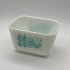 Vintage Pyrex Butterprint Amish Turquoise 501 Refrigerator Dish 1.5 Cup – No Lid