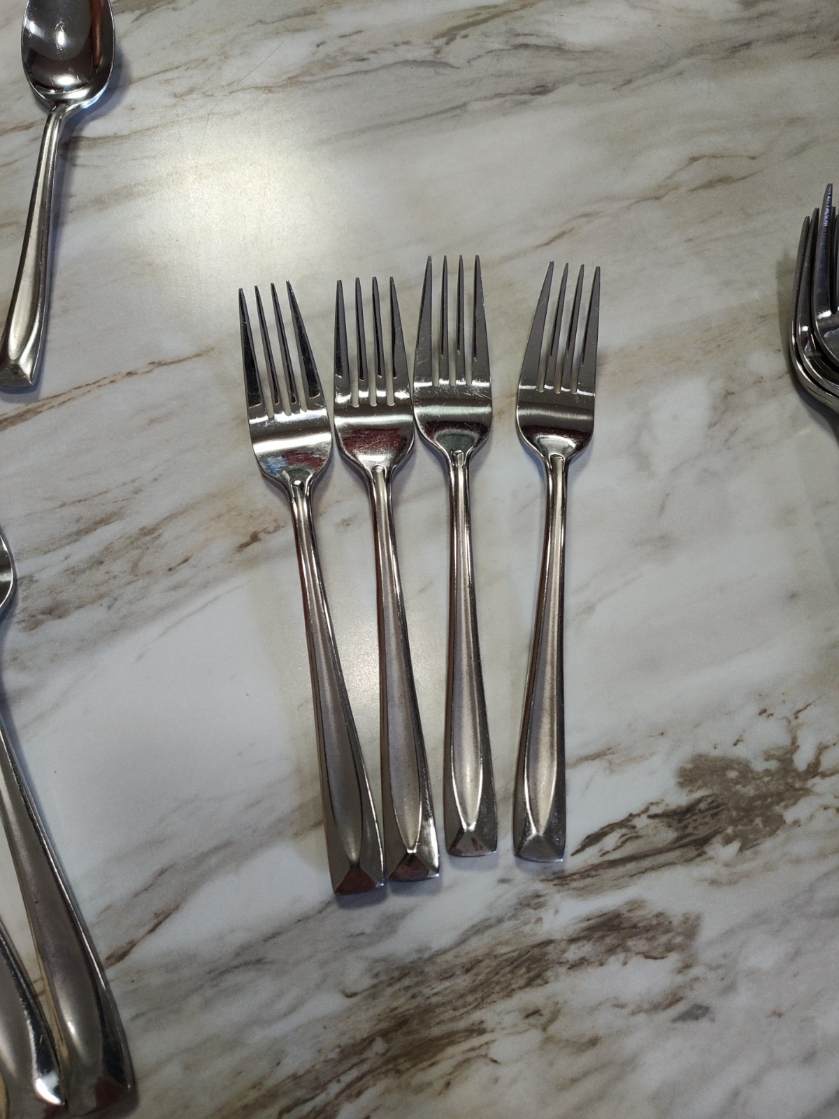 7" Flatware Nice