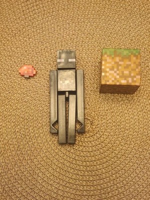 Jazwares Mojang Minecraft Overworld Enderman Series 1 Action Figure Rare Retired