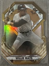 ⚾️WILLIE MAYS 3/75⚾️ 2022 Topps Series 1 Diamond Greats Die-Cuts Gold #DGDC-25