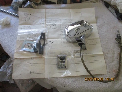 USED 1973-1977 BUICK LESABRE, CENTURION, WAGON LEFT REMOTE MIRROR; CRACKED LENS