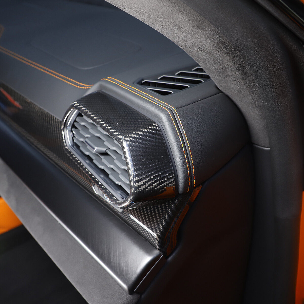 Carbon Fiber Side Air Outlet Vent Cover Trim Fit For LAMBORGHINI URUS 2018-2021