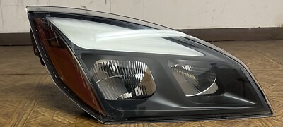 FREIGHTLINER HEADLIGHT A666-1405-003 Passenger Side