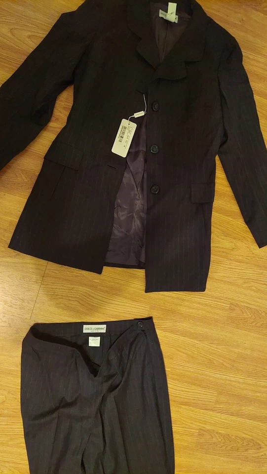 NWT Ladies Dolce & Gabbana Womens Suit Jacket Blazer Pants Set Sz. IT 48 (US 12) - Image 2 of 4