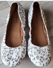 Lucky Brand Women's White and Gray  loafers Flats or Slip Ons Size 7M