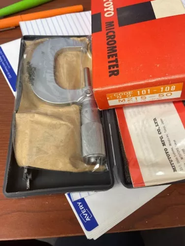 MITUTOYO 101-108 25MM-50MM MICROMETER