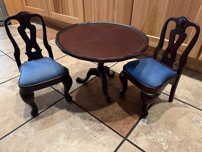 Pleasant Company American Girl Doll Felicity Tilt-Top Table