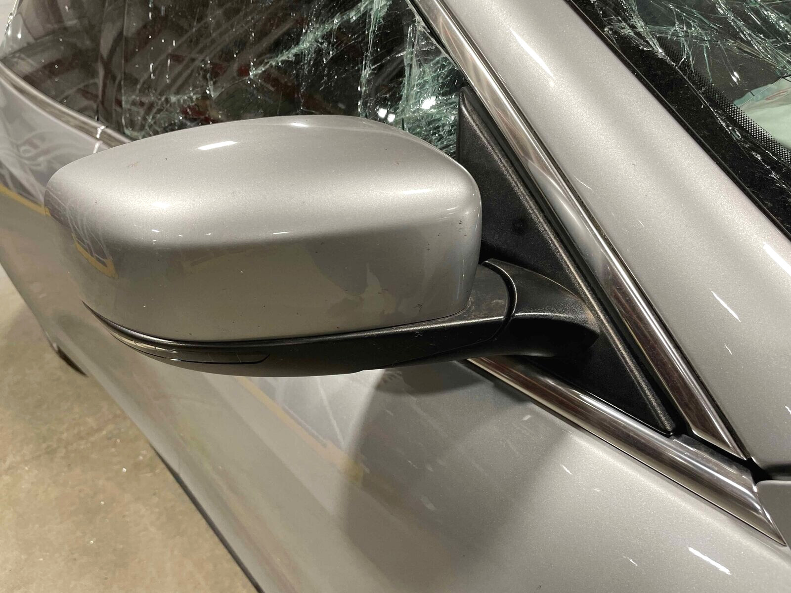 14 Maserati Quattroporte Right Passengers Side Power Door Mirror Silver *Damage*