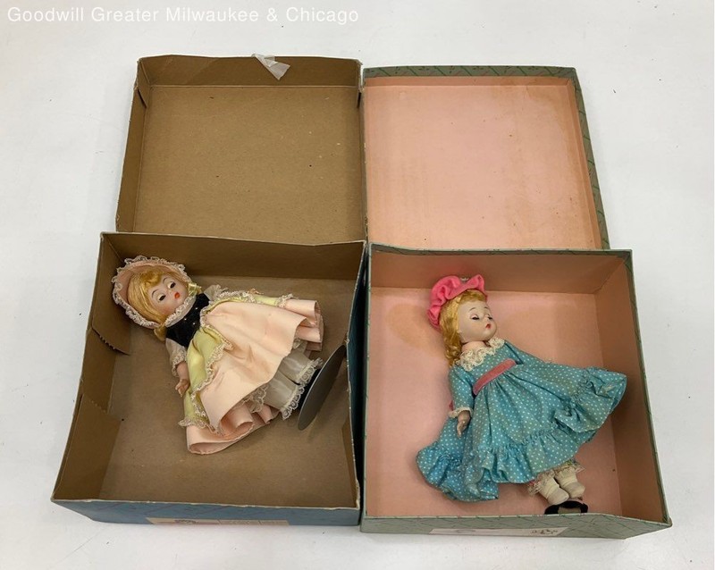 VINTAGE Madam Alexander Little Bo Peep and Miss Muffet Dolls