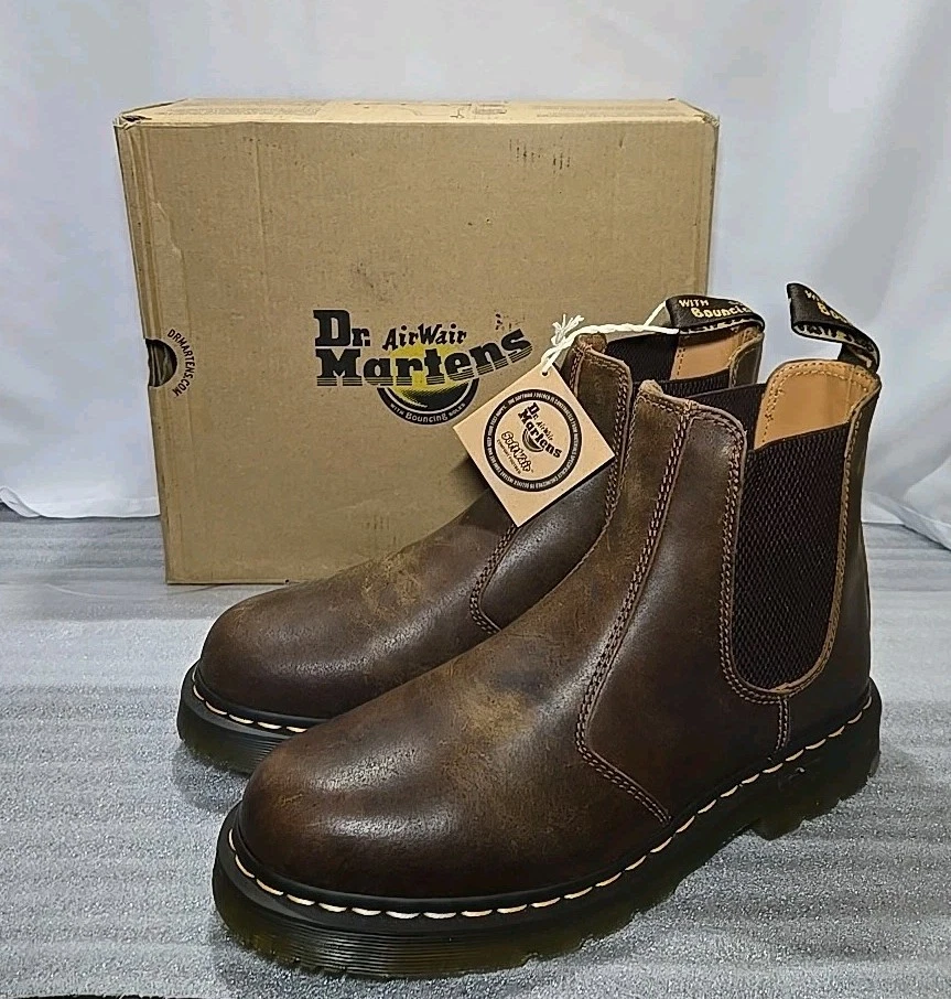 Dr. Martens Beige Ankle Boots for Men for Sale | Shop New  display picture 3