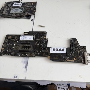 MacBook A1708 Logic Board AUSVERKAUF 5044 defekt
