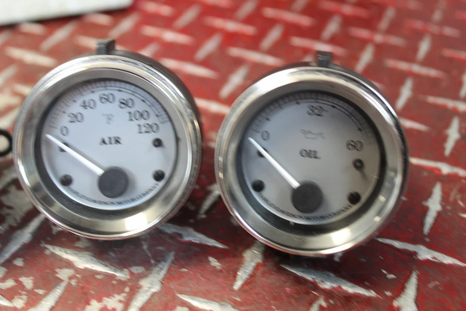 2010 HARLEY STREET GLIDE OEM SPEEDOMETER TACH GAUGES GAUGE SET 59K MILES SG47 - Image 2 of 4