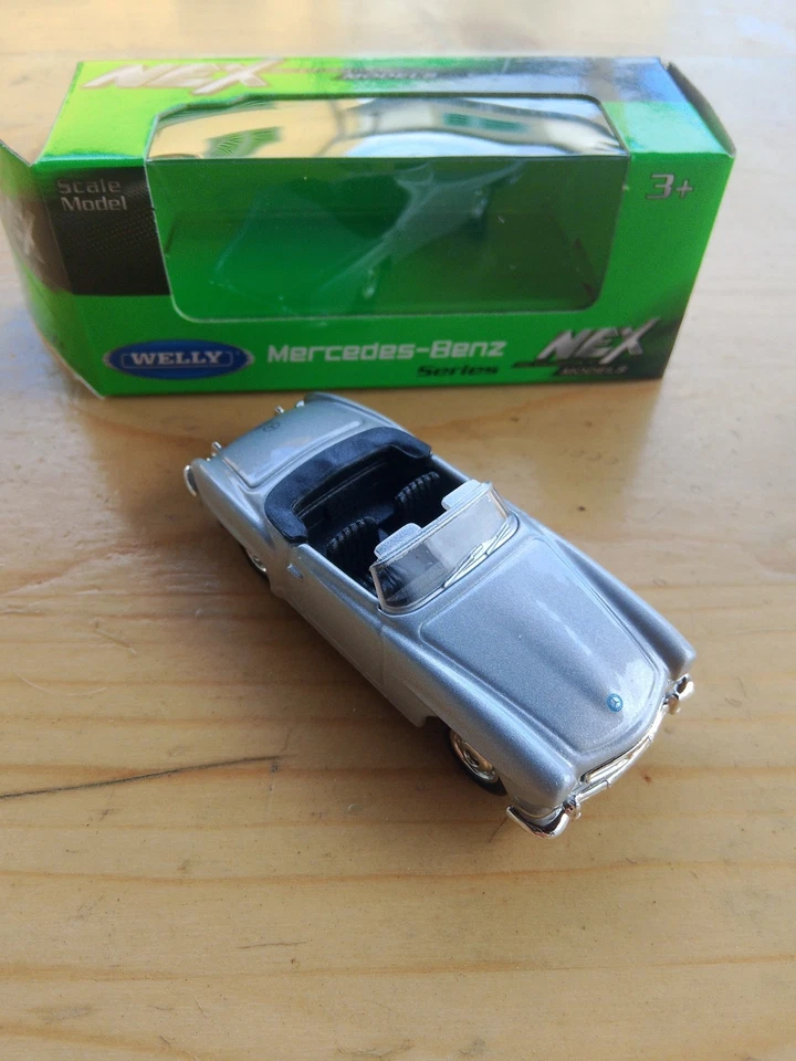 Modellino Welly Mercedes 190 SL Scala 1:60 Circa Nuova - Immagine 2 di 4