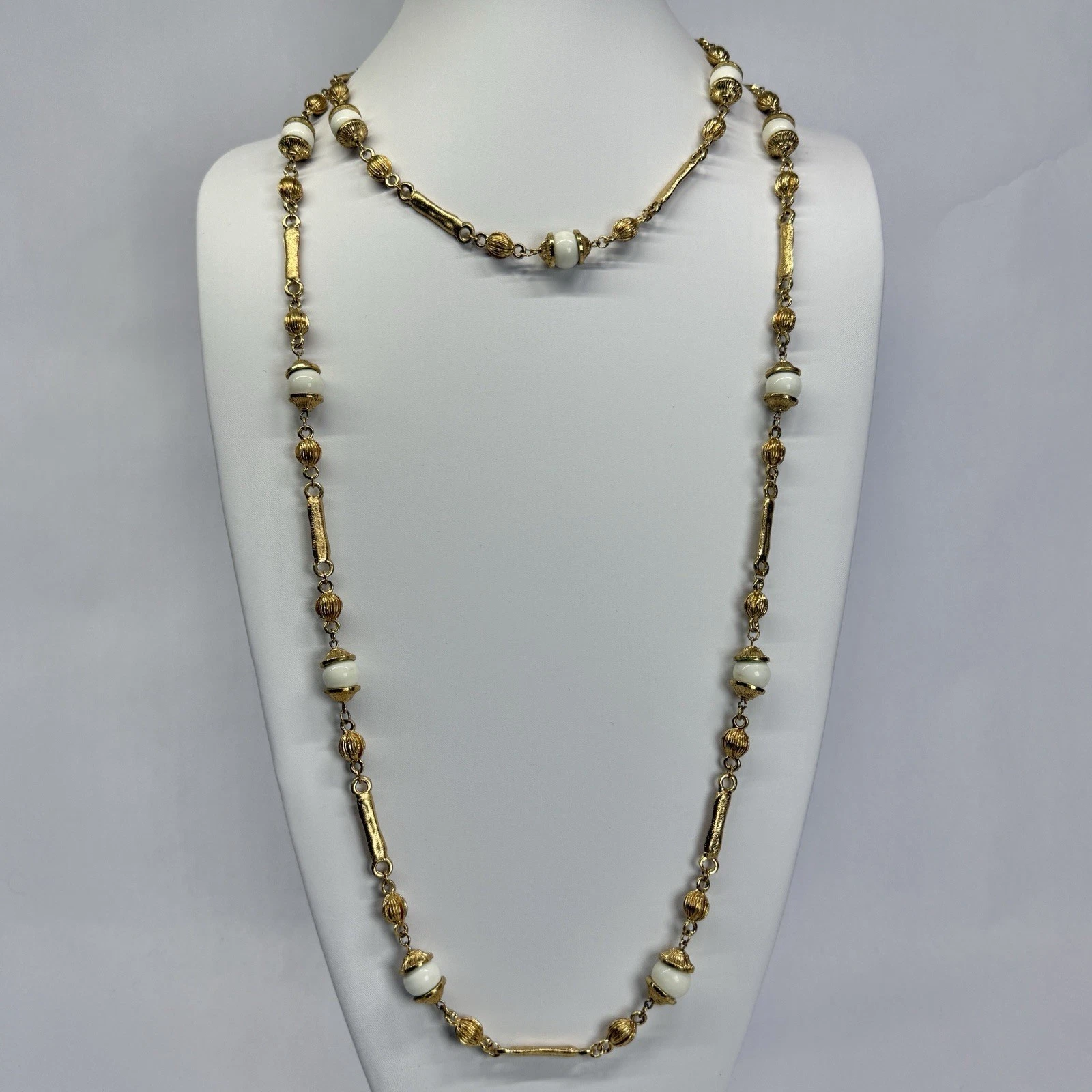 ST. JOHN Gold Tone Bead Station Chunky Long Chain Vintage Necklace Jewelry N213