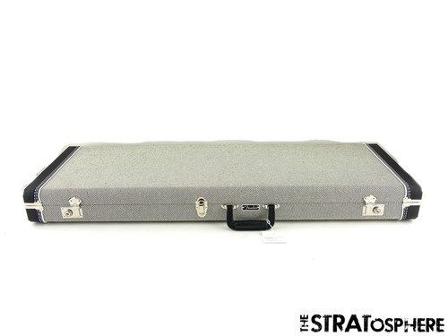 Fender BLACK TWEED HARDSHELL CASE from Jim Root Jazzmaster V4 Model.